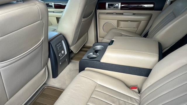 2005 Lincoln Navigator Luxury
