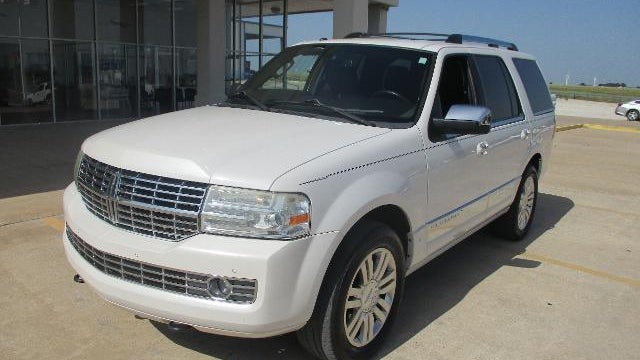 2014 Lincoln Navigator Base