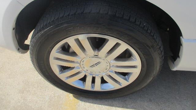 2014 Lincoln Navigator Base