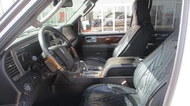 2014 Lincoln Navigator Base