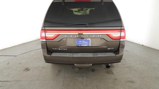 2015 Lincoln Navigator Base