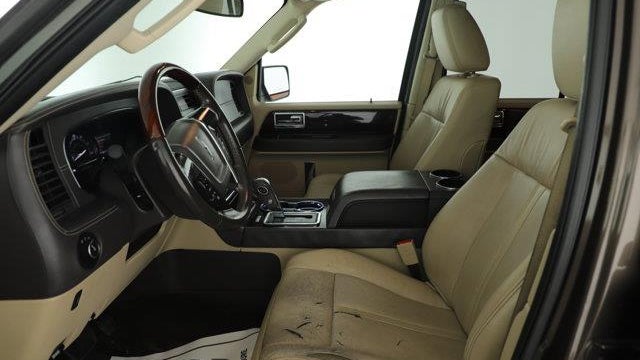 2015 Lincoln Navigator Base