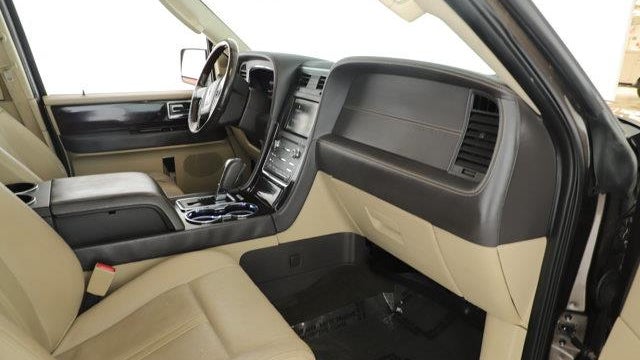 2015 Lincoln Navigator Base