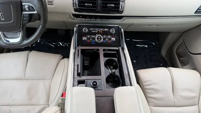 2018 Lincoln Navigator Select