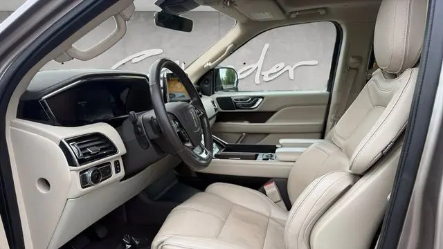 2018 Lincoln Navigator Select