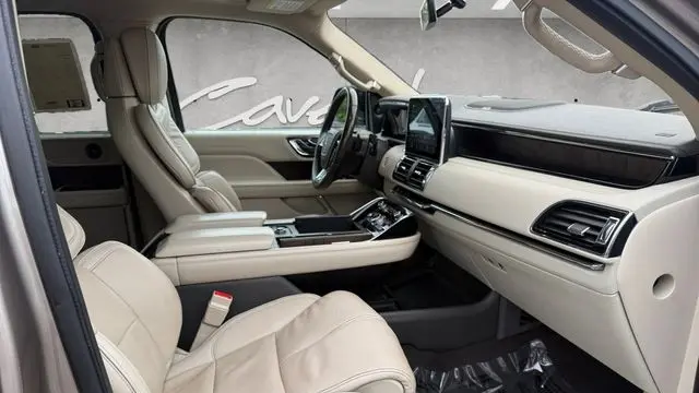 2018 Lincoln Navigator Select