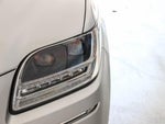 2019 Navigator Thumbnail 9