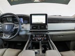 2019 Navigator Thumbnail 13