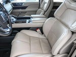 2019 Navigator Thumbnail 19