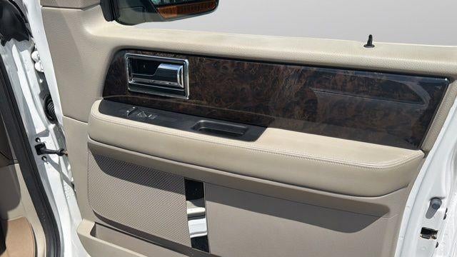 2017 Lincoln Navigator Select