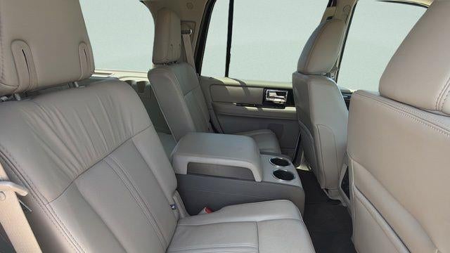 2017 Lincoln Navigator Select