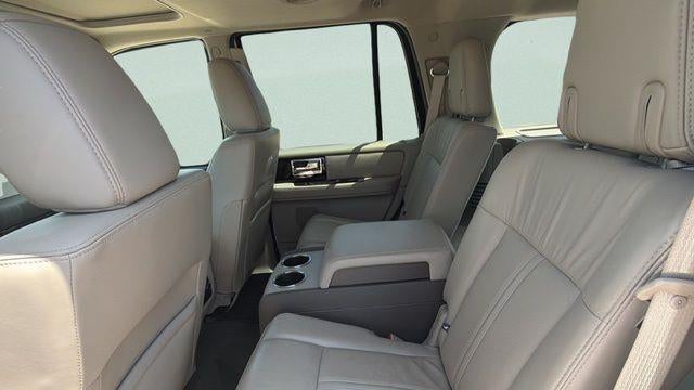 2017 Lincoln Navigator Select