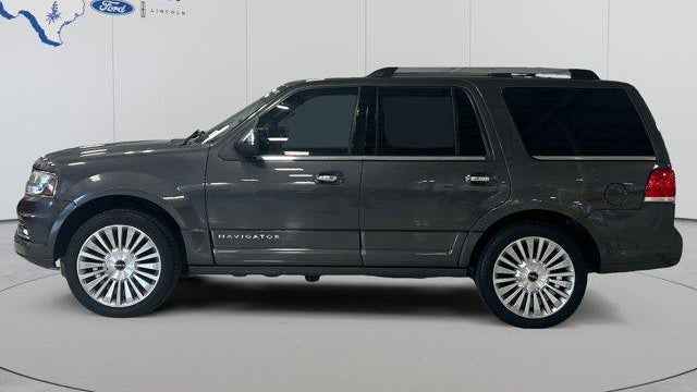 2017 Lincoln Navigator Select