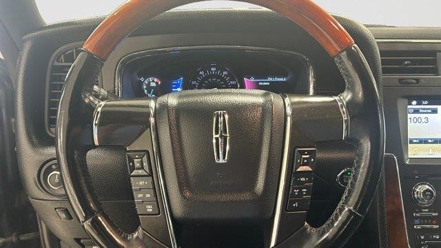 2017 Lincoln Navigator Select
