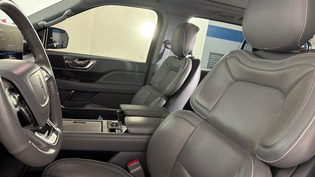 2019 Lincoln Navigator Select