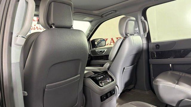 2019 Lincoln Navigator Select