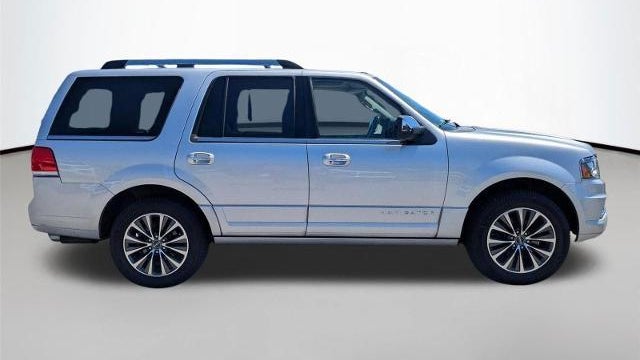 2017 Lincoln Navigator Select