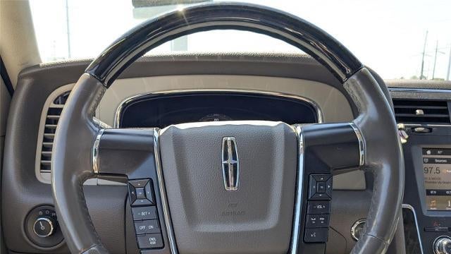 2017 Lincoln Navigator Select