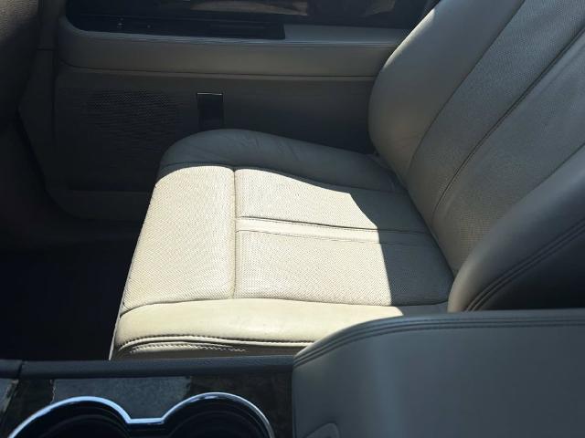 2017 Lincoln Navigator - $15,880