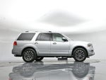 2017 Navigator Thumbnail 32