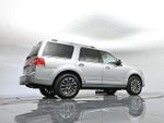 2017 Navigator Thumbnail 33
