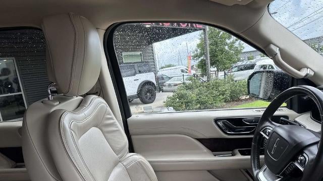 2019 Lincoln Navigator Select