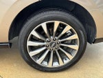 2019 Navigator Thumbnail 5