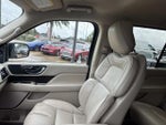 2019 Navigator Thumbnail 16