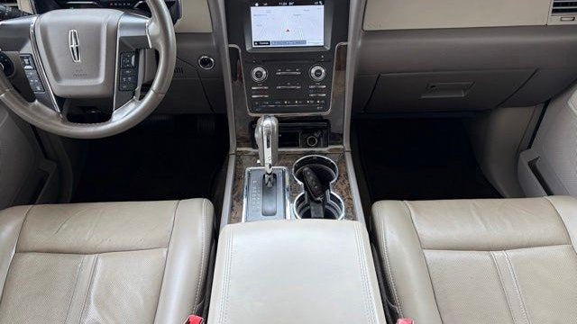 2017 Lincoln Navigator Select