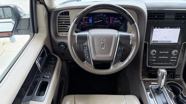 2017 Lincoln Navigator Select