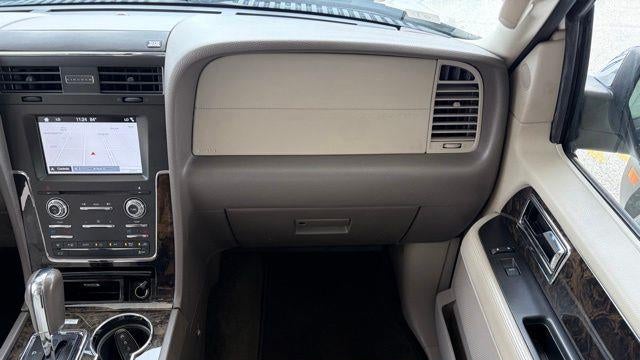 2017 Lincoln Navigator Select