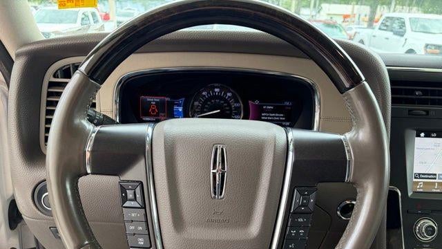 2017 Lincoln Navigator Select