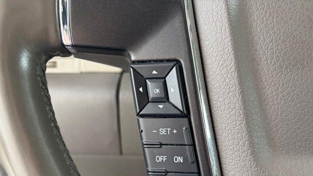 2017 Lincoln Navigator Select