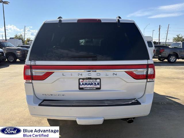 2017 Lincoln Navigator - $19,880