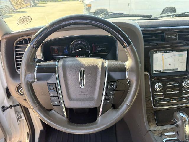 2017 Lincoln Navigator - $19,880