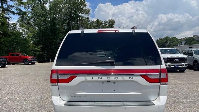 2017 Lincoln Navigator Select