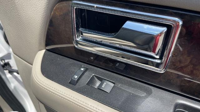 2017 Lincoln Navigator Select