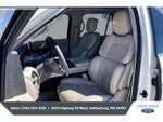 2018 Navigator Thumbnail 18
