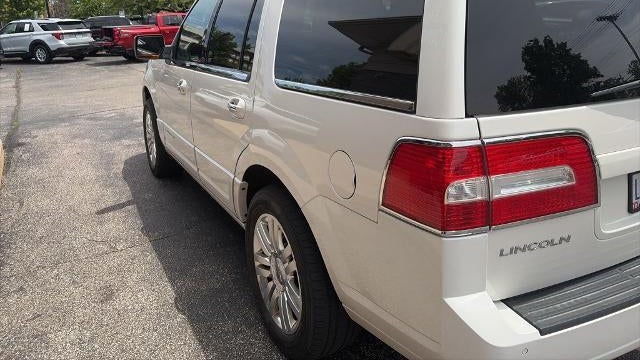 2013 Lincoln Navigator Base