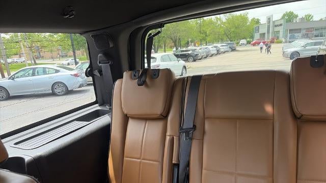 2013 Lincoln Navigator Base