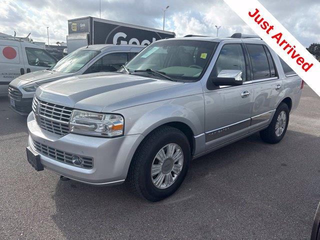 2010 Lincoln Navigator - $8,500