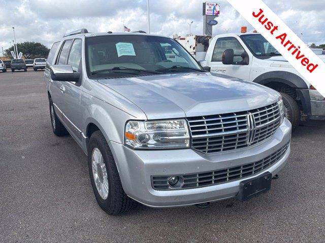 2010 Lincoln Navigator - $8,500