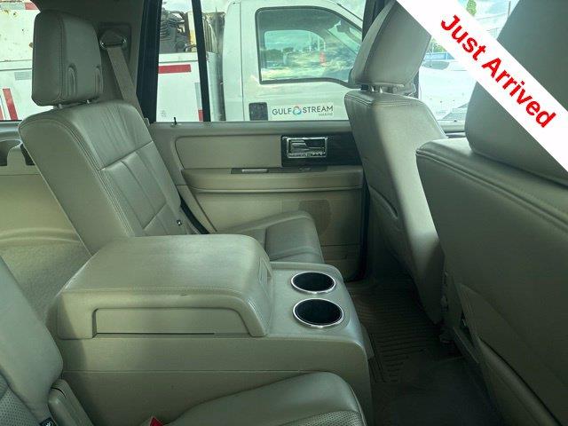 2010 Lincoln Navigator - $8,500