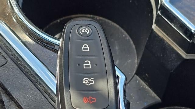 2015 Lincoln Navigator Base