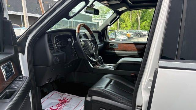 2016 Lincoln Navigator Select