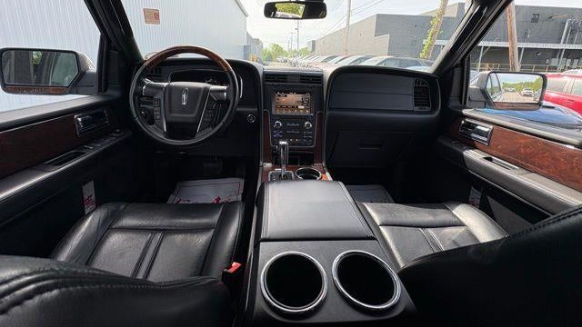 2016 Lincoln Navigator Select