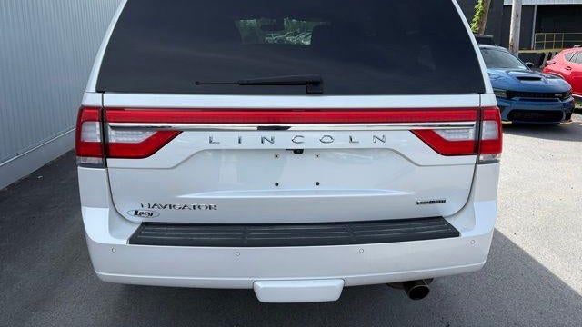 2016 Lincoln Navigator Select