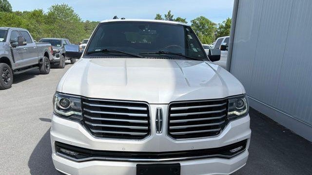 2016 Lincoln Navigator Select