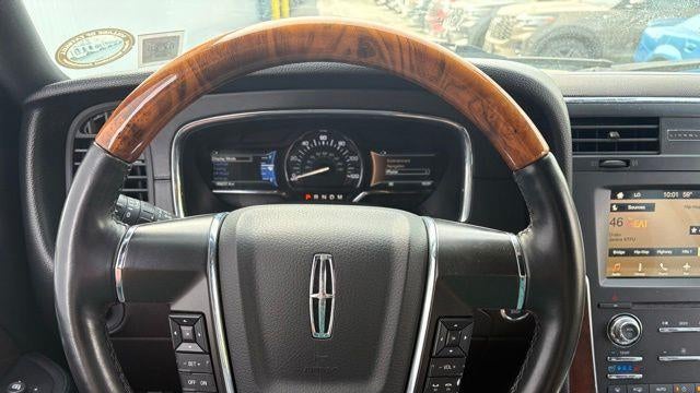 2016 Lincoln Navigator Select