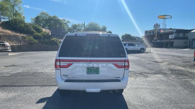 2015 Lincoln Navigator Base